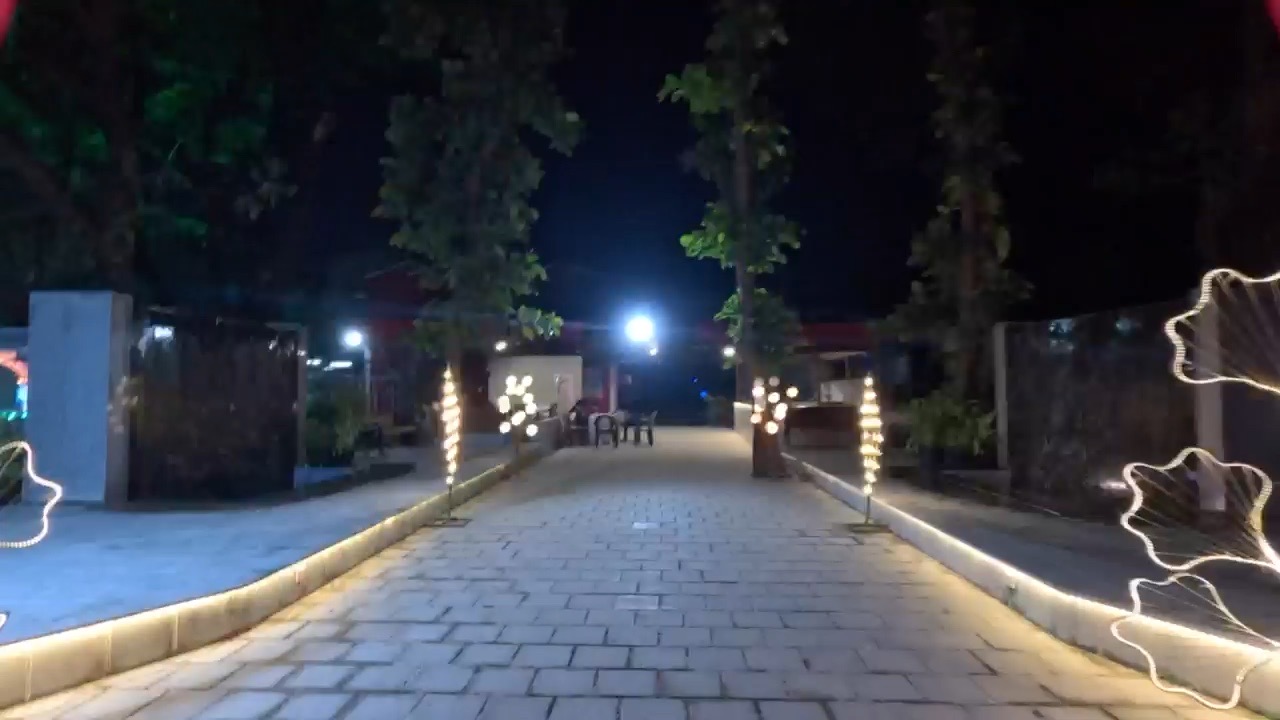 Lit walkway